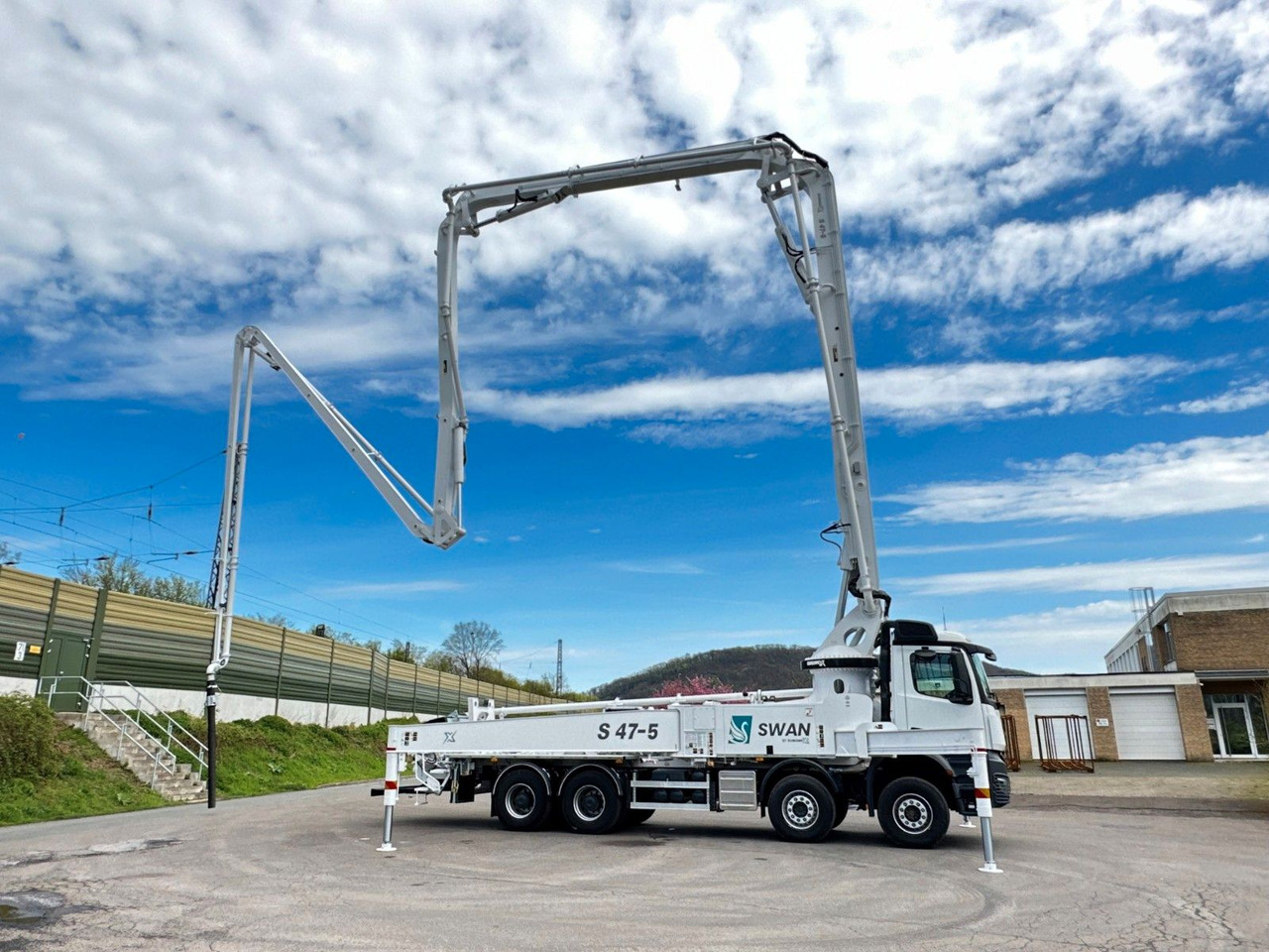 Concrete pump truck Mercedes-Benz Arocs 5 4542 8x4 SWAN TSP 47-5 160RZ ( 47m ): picture 10