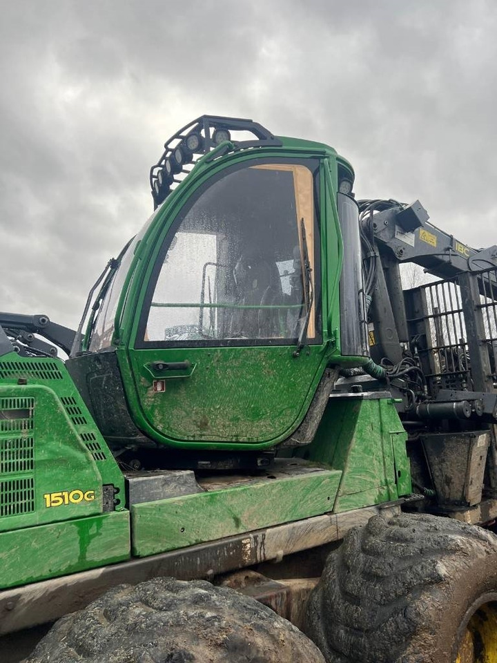 John Deere 1510 G - Forwarder: picture 2 John Deere 1510 G - Forwarder: picture 2