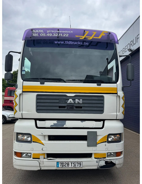 MAN TGA 18.360 **MANUAL GEARBOX-BOITE MANUELLE** - Box truck: picture 2 MAN TGA 18.360 **MANUAL GEARBOX-BOITE MANUELLE** - Box truck: picture 2