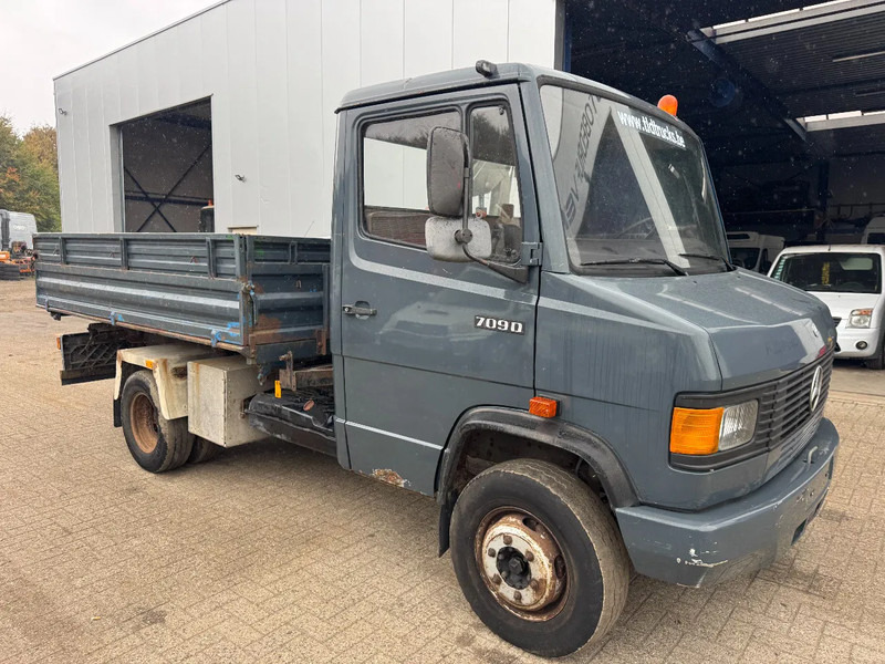 Mercedes-Benz 709D **709D-TIPPER+CRANE-BELGIAN TRUCK** - Tipper, Crane truck: picture 3 Mercedes-Benz 709D **709D-TIPPER+CRANE-BELGIAN TRUCK** - Tipper, Crane truck: picture 3