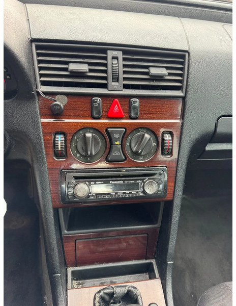Sedan Mercedes-Benz C-Klasse **C250DIESEL**: picture 11