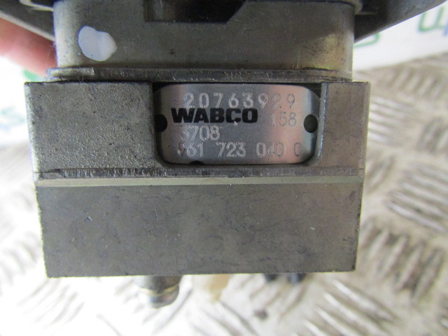 VOLVO FE HAND BRAKE CONTROL UNIT WABCO 20763929 - Electrical system for Truck: picture 3 VOLVO FE HAND BRAKE CONTROL UNIT WABCO 20763929 - Electrical system for Truck: picture 3