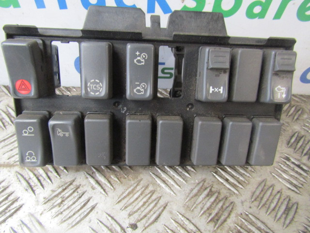 VOLVO FE SWITCH BOARD CLUSTER COMPLETE - Electrical system for Truck: picture 2 VOLVO FE SWITCH BOARD CLUSTER COMPLETE - Electrical system for Truck: picture 2