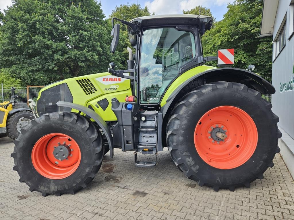 Farm tractor CLAAS AXION 810 CMATIC: picture 26