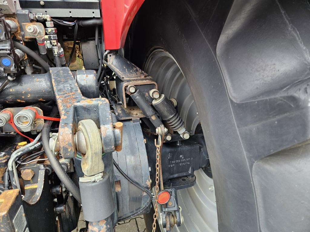 Farm tractor Case IH CVX 150: picture 22