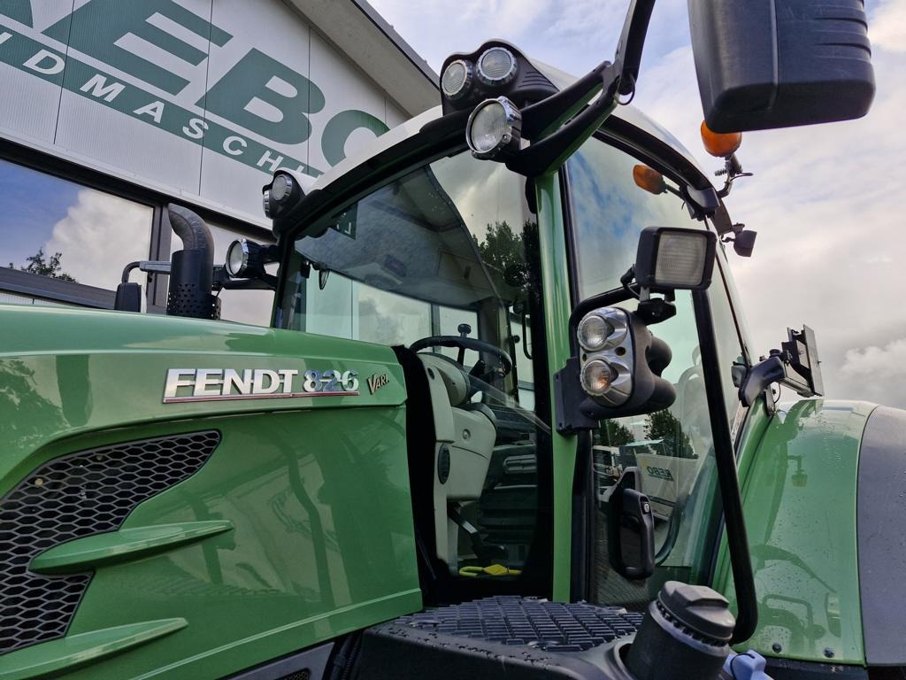 Fendt 826 VARIO PROFI PLUS - Farm tractor: picture 4 Fendt 826 VARIO PROFI PLUS - Farm tractor: picture 4