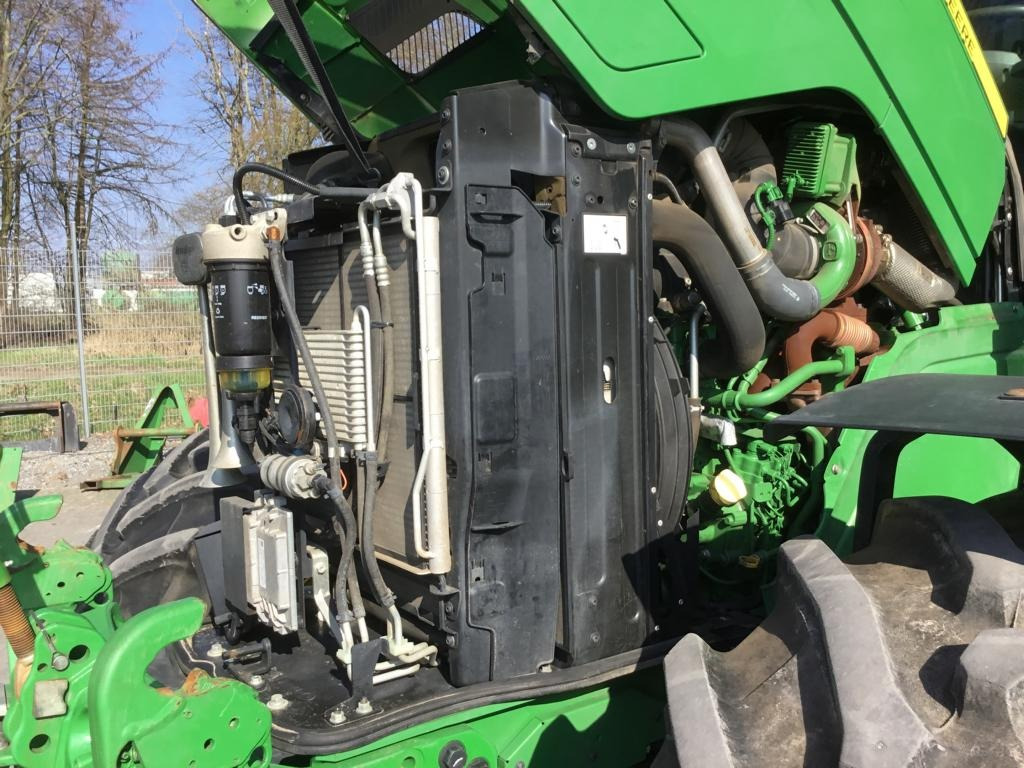 John Deere TRAKTOR 6155R - Farm tractor: picture 4 John Deere TRAKTOR 6155R - Farm tractor: picture 4