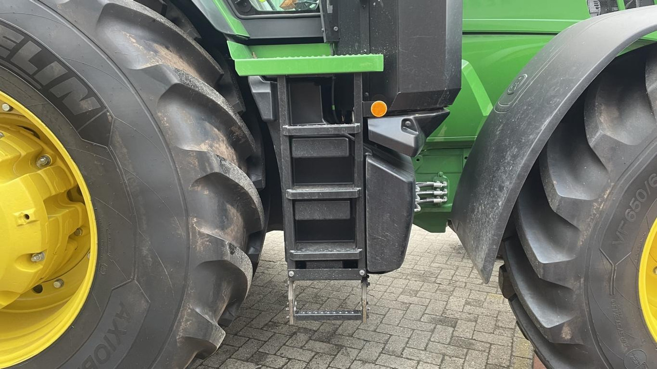 New Farm tractor John Deere TRAKTOR 7R350: picture 40