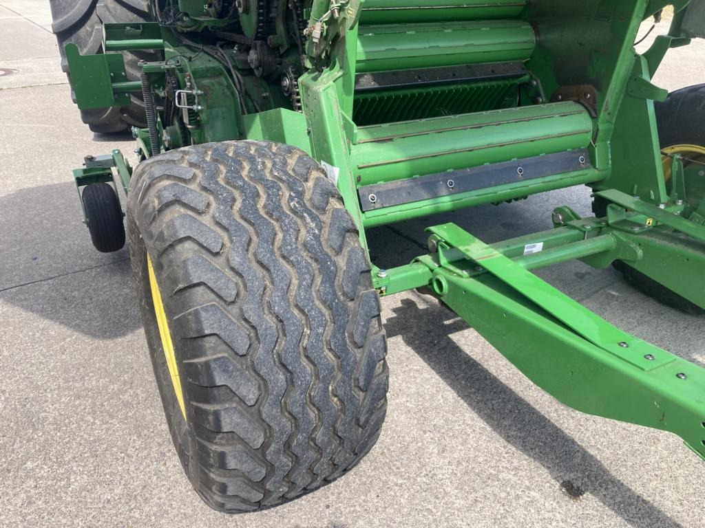 John Deere V461M - PAKET FÜR RUNDBALLENPR - Bale wrapper: picture 5 John Deere V461M - PAKET FÜR RUNDBALLENPR - Bale wrapper: picture 5