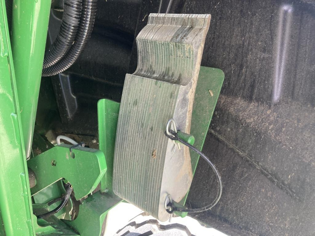 John Deere V461M - PAKET FÜR RUNDBALLENPR - Bale wrapper: picture 3 John Deere V461M - PAKET FÜR RUNDBALLENPR - Bale wrapper: picture 3