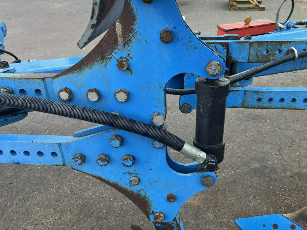 Lemken EURODIAMANT 10X - Plow: picture 5 Lemken EURODIAMANT 10X - Plow: picture 5
