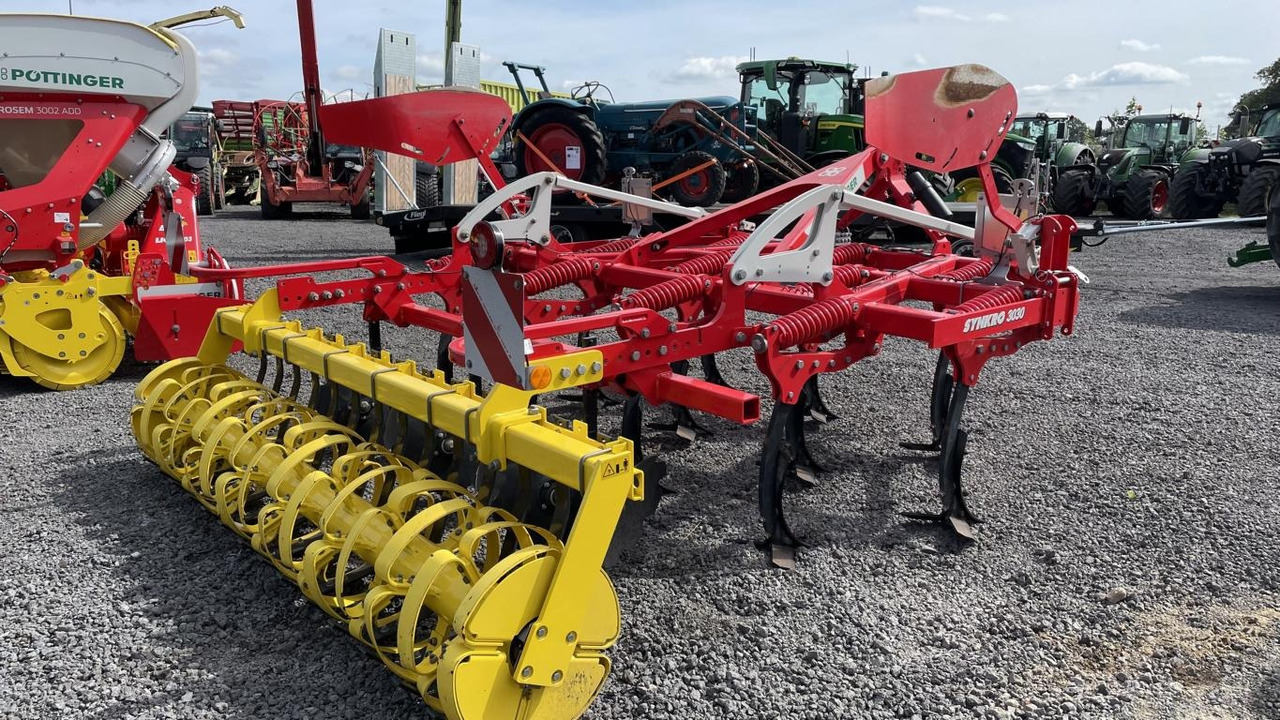 Pöttinger SYNKRO 3030 NOVA - Cultivator: picture 2 Pöttinger SYNKRO 3030 NOVA - Cultivator: picture 2