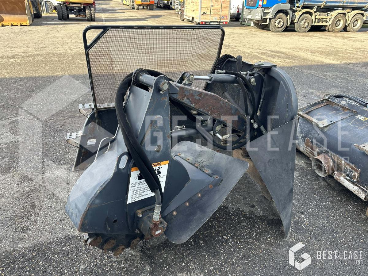 BOBCAT SG60 GRINDER ROGNEUSE DE SOUCHE - Stump grinder: picture 1 BOBCAT SG60 GRINDER ROGNEUSE DE SOUCHE - Stump grinder: picture 1