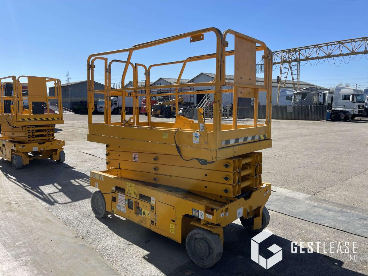 Genie GS-2646 - Scissor lift: picture 4 Genie GS-2646 - Scissor lift: picture 4