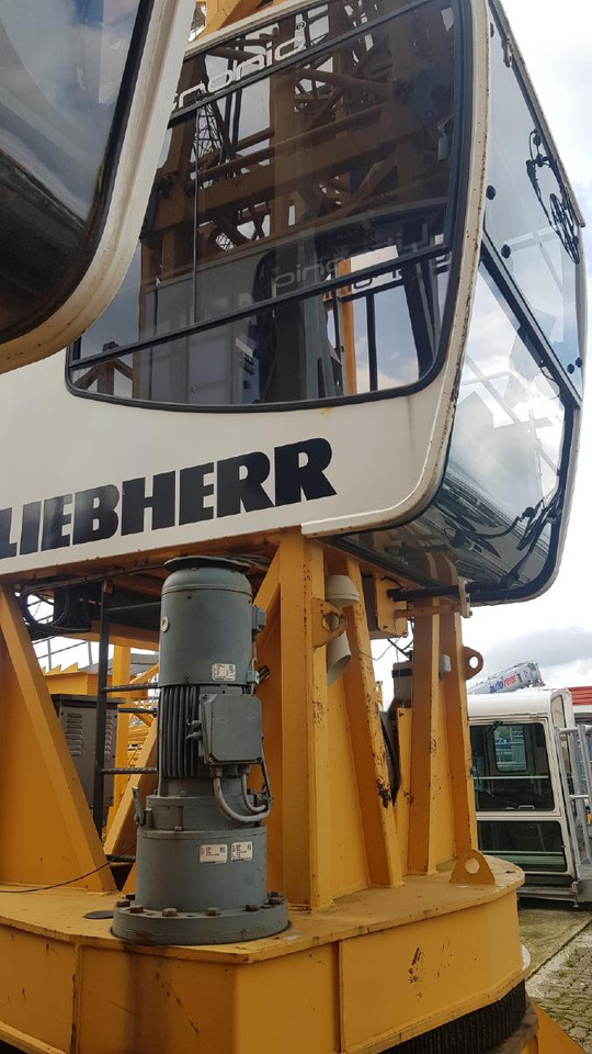 Liebherr 140 EC-H Litronic 2008 - Tower crane: picture 2 Liebherr 140 EC-H Litronic 2008 - Tower crane: picture 2