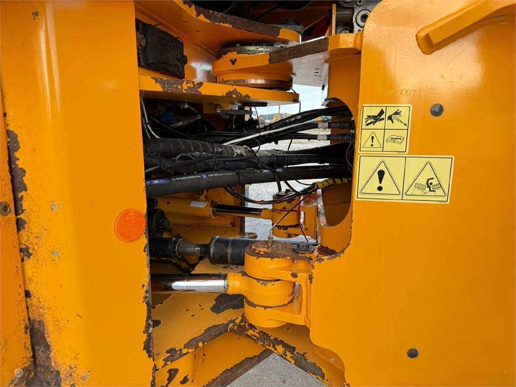 Wheel loader Hyundai HL 955: picture 11