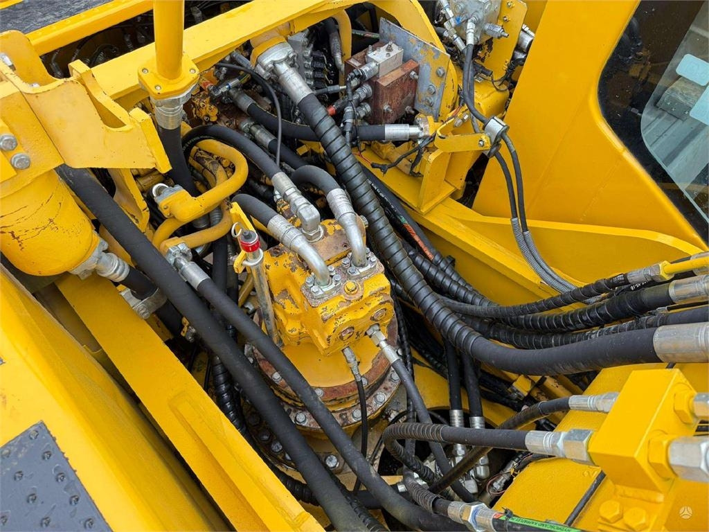 Leasing of Komatsu PC 360 LC-10 Komatsu PC 360 LC-10: picture 10 Leasing of Komatsu PC 360 LC-10 Komatsu PC 360 LC-10: picture 10