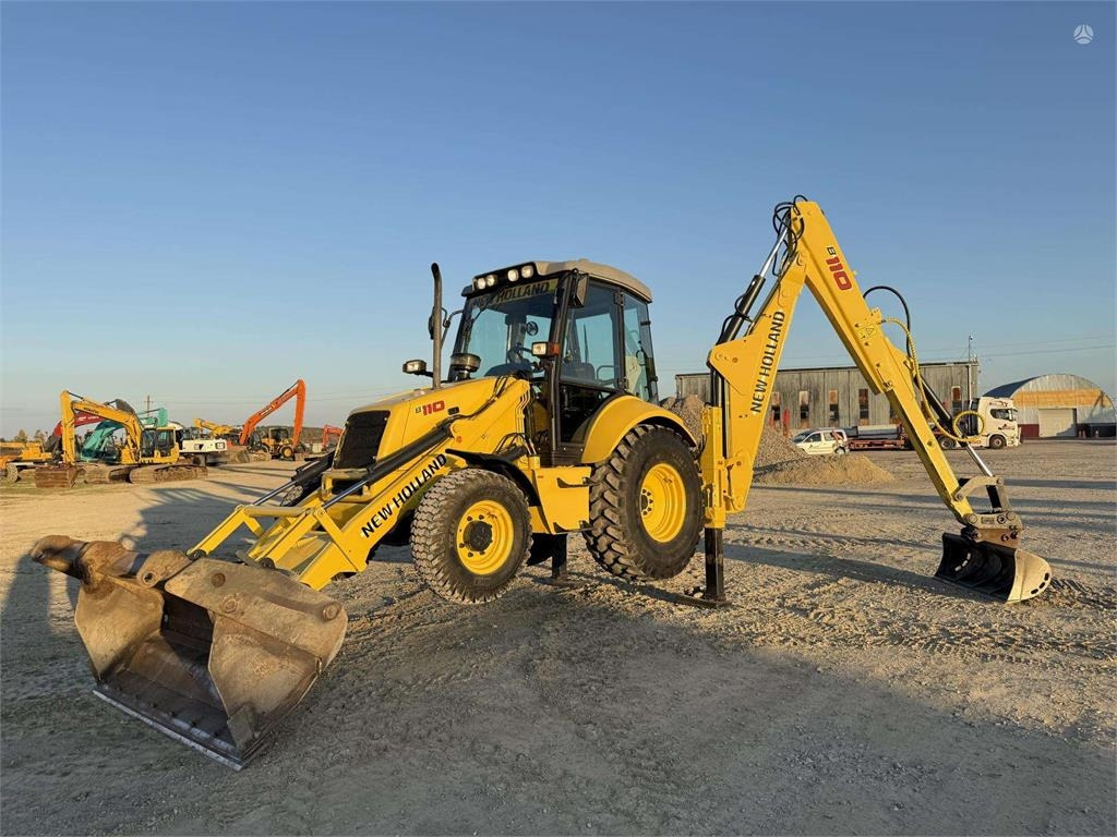 New Holland B 110-4PT , 2 quick couplers - Backhoe loader: picture 1 New Holland B 110-4PT , 2 quick couplers - Backhoe loader: picture 1
