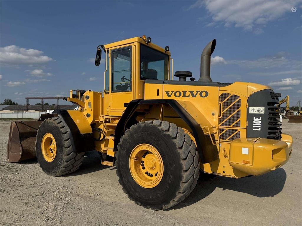 Volvo L 110 E  - Wheel loader: picture 3 Volvo L 110 E  - Wheel loader: picture 3