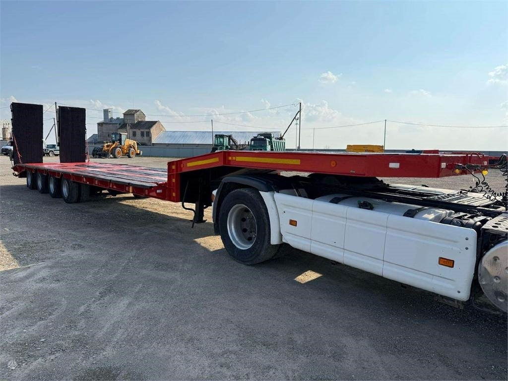 Wielton STN4 - Low loader semi-trailer: picture 5 Wielton STN4 - Low loader semi-trailer: picture 5