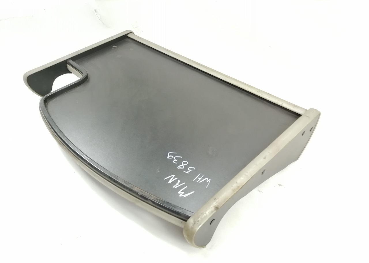MAN Armatuurlaua pealne lisalaud - Universal part for Truck: picture 2 MAN Armatuurlaua pealne lisalaud - Universal part for Truck: picture 2