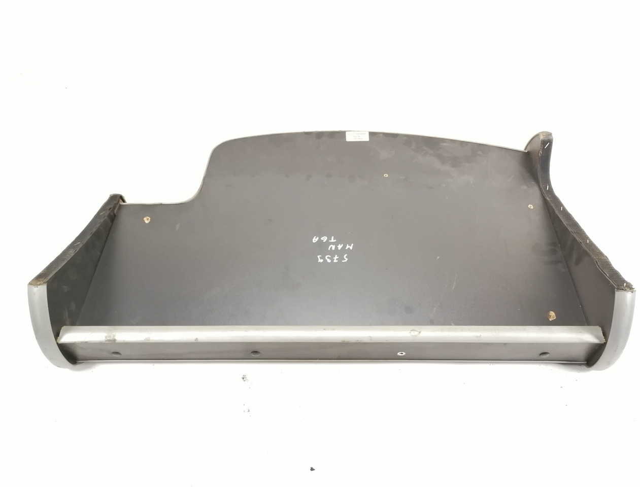MAN Armatuurlaua pealne lisalaud - Universal part for Truck: picture 4 MAN Armatuurlaua pealne lisalaud - Universal part for Truck: picture 4