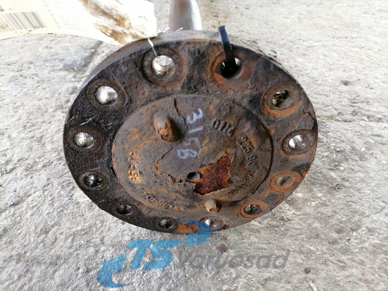 MAN Drive shaft 81355020136 - Drive shaft for Truck: picture 3 MAN Drive shaft 81355020136 - Drive shaft for Truck: picture 3