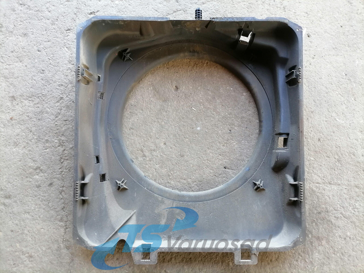 MAN Fan shroud 81066200145 - Radiator for Truck: picture 2 MAN Fan shroud 81066200145 - Radiator for Truck: picture 2