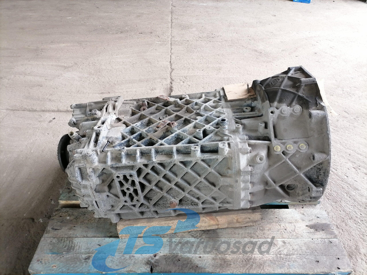 MAN Gearbox 81320046016 - Gearbox and parts for Truck: picture 2 MAN Gearbox 81320046016 - Gearbox and parts for Truck: picture 2