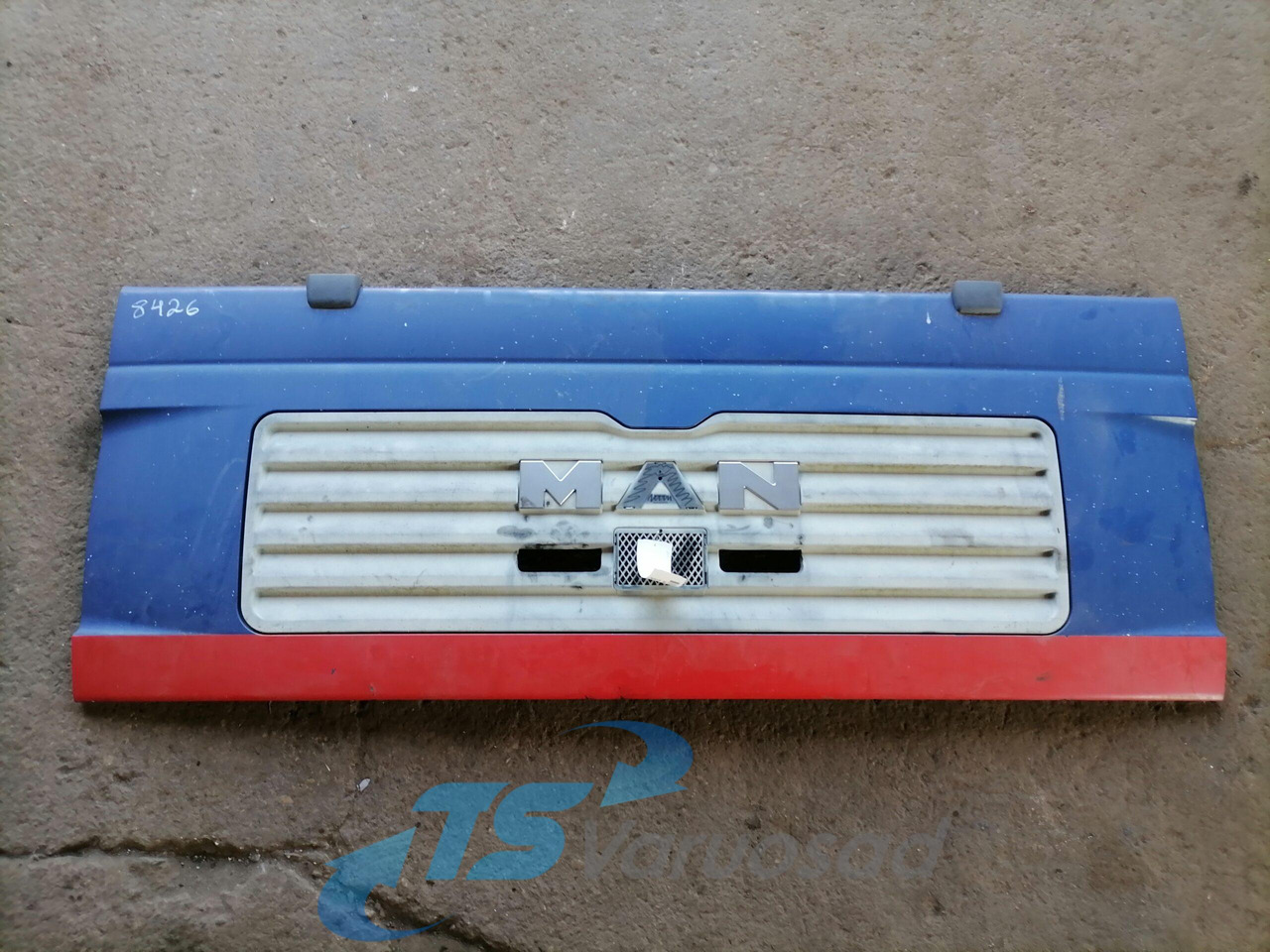 MAN Grille panel 81611100053 - Grill for Truck: picture 2 MAN Grille panel 81611100053 - Grill for Truck: picture 2