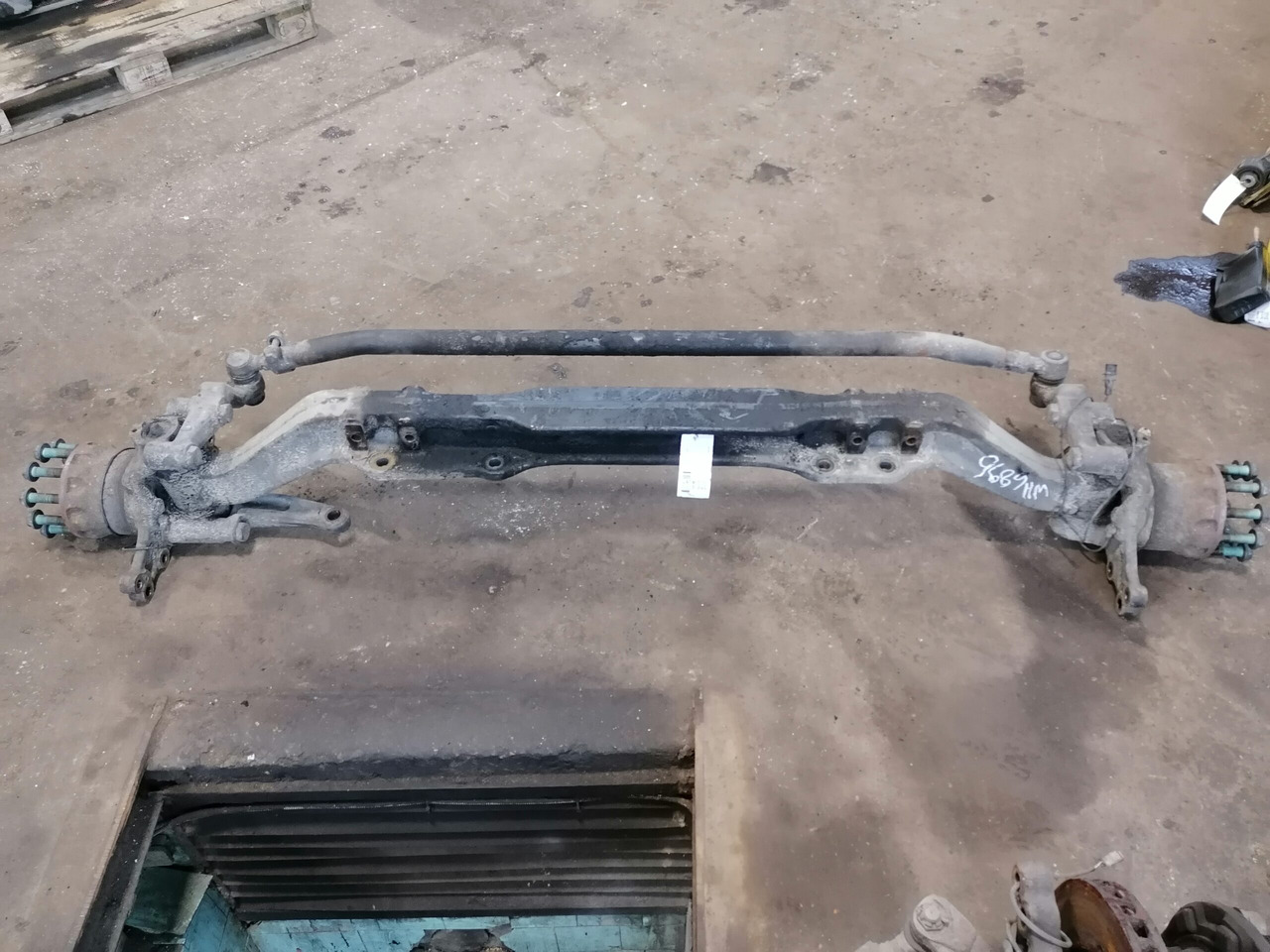 Mercedes-Benz Esisilla tala A9603310501 - Front axle for Truck: picture 1 Mercedes-Benz Esisilla tala A9603310501 - Front axle for Truck: picture 1