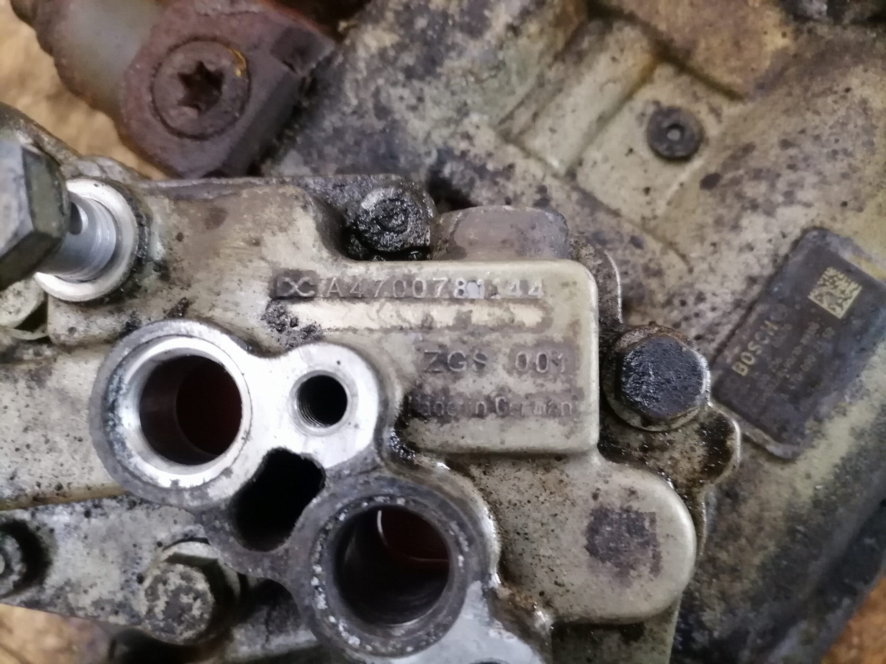 Mercedes-Benz High pressure pump A4700902150 - Fuel pump for Truck: picture 3 Mercedes-Benz High pressure pump A4700902150 - Fuel pump for Truck: picture 3