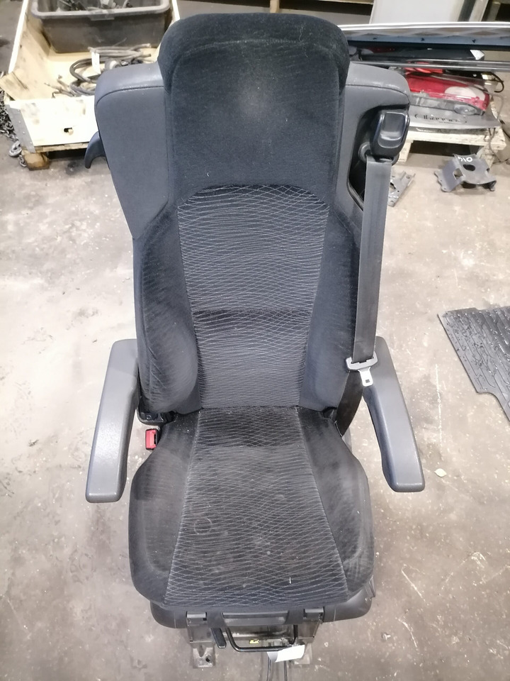 Mercedes-Benz Juhiiste A9609107501 - Seat for Truck: picture 3 Mercedes-Benz Juhiiste A9609107501 - Seat for Truck: picture 3