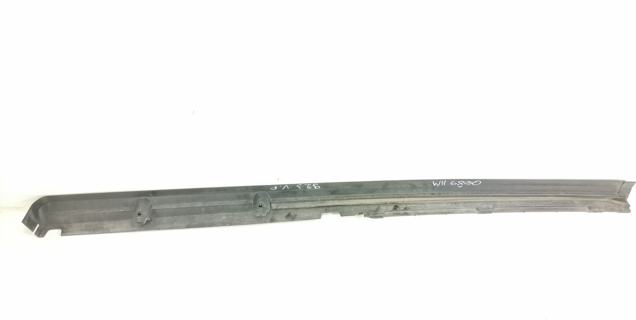 Mercedes-Benz Kabiini plastik A9606902201 - Universal part for Truck: picture 2 Mercedes-Benz Kabiini plastik A9606902201 - Universal part for Truck: picture 2