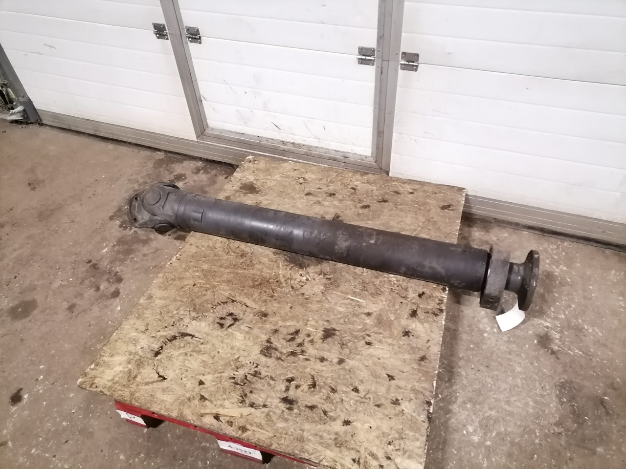 Mercedes-Benz Propeller shaft A6594100101 - Propeller shaft for Truck: picture 1 Mercedes-Benz Propeller shaft A6594100101 - Propeller shaft for Truck: picture 1