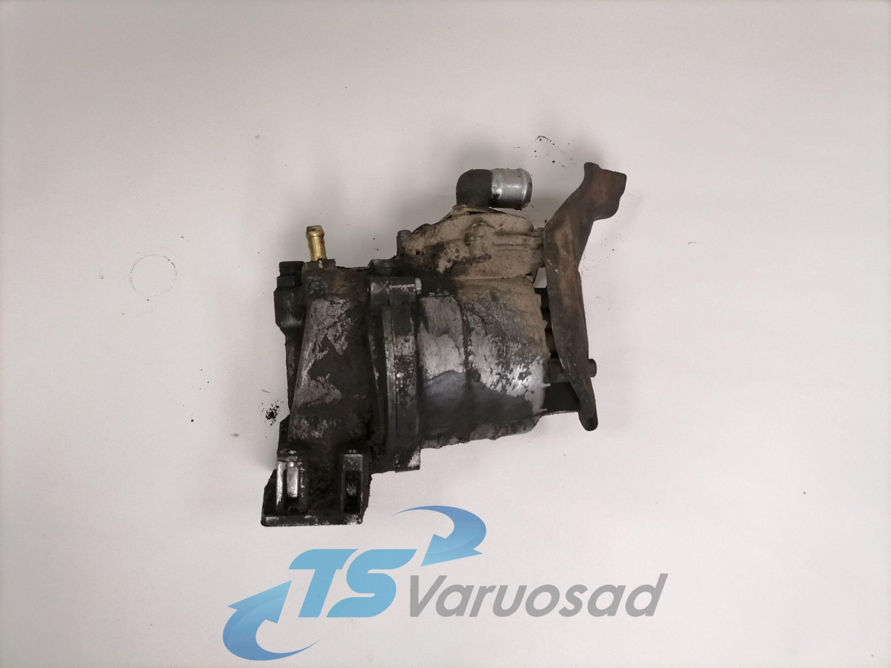 Scania Crankcase ventilation 1753376 - Crankcase for Truck: picture 1 Scania Crankcase ventilation 1753376 - Crankcase for Truck: picture 1