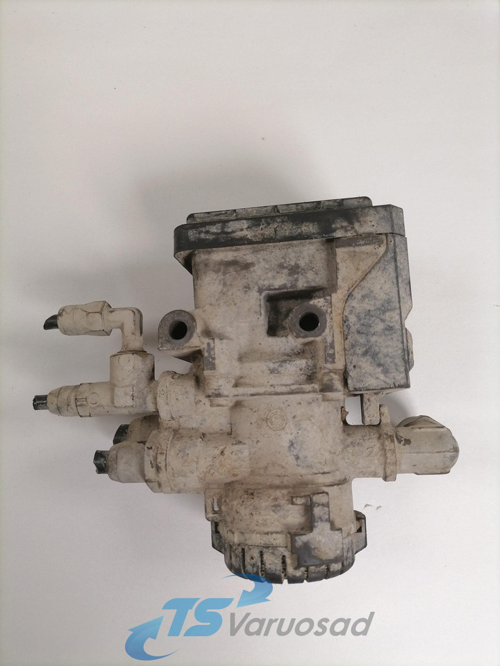 Scania EBS brake valve 1773676 - Brake valve for Truck: picture 1 Scania EBS brake valve 1773676 - Brake valve for Truck: picture 1