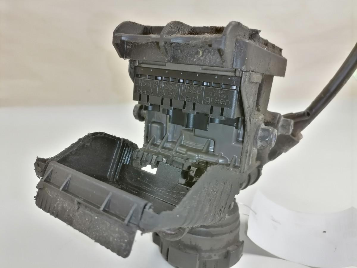 Scania EBS brake valve 2653379 - Brake valve for Truck: picture 3 Scania EBS brake valve 2653379 - Brake valve for Truck: picture 3