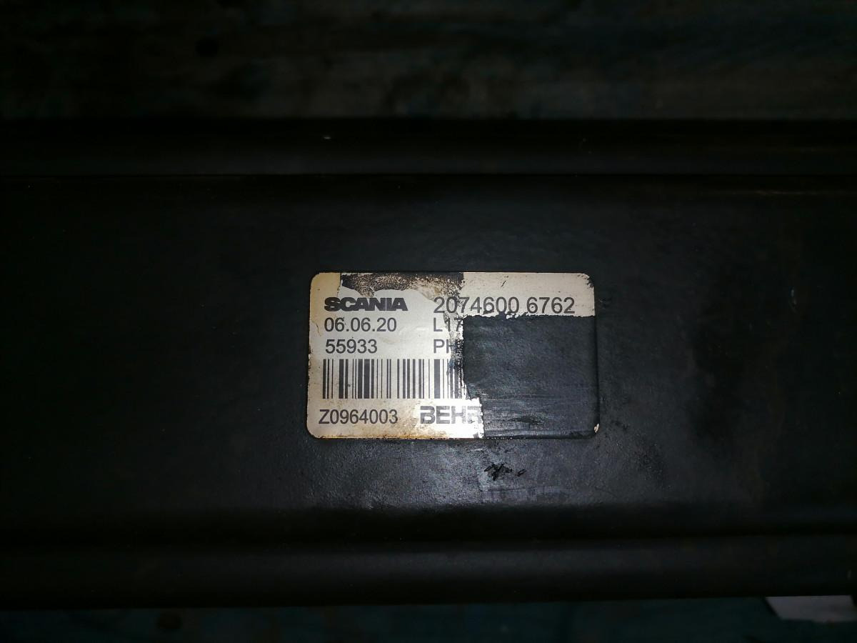 Scania EGR cooler 2074600 - EGR cooler for Truck: picture 3 Scania EGR cooler 2074600 - EGR cooler for Truck: picture 3