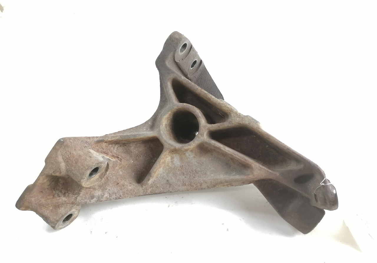 Scania Front bumper carrier 1404477 - Bumper for Truck: picture 2 Scania Front bumper carrier 1404477 - Bumper for Truck: picture 2