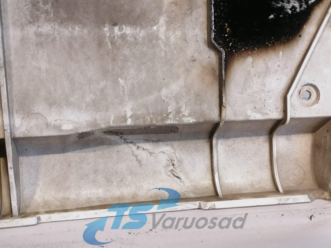 Scania Grille panel 1371856 - Grill for Truck: picture 4 Scania Grille panel 1371856 - Grill for Truck: picture 4
