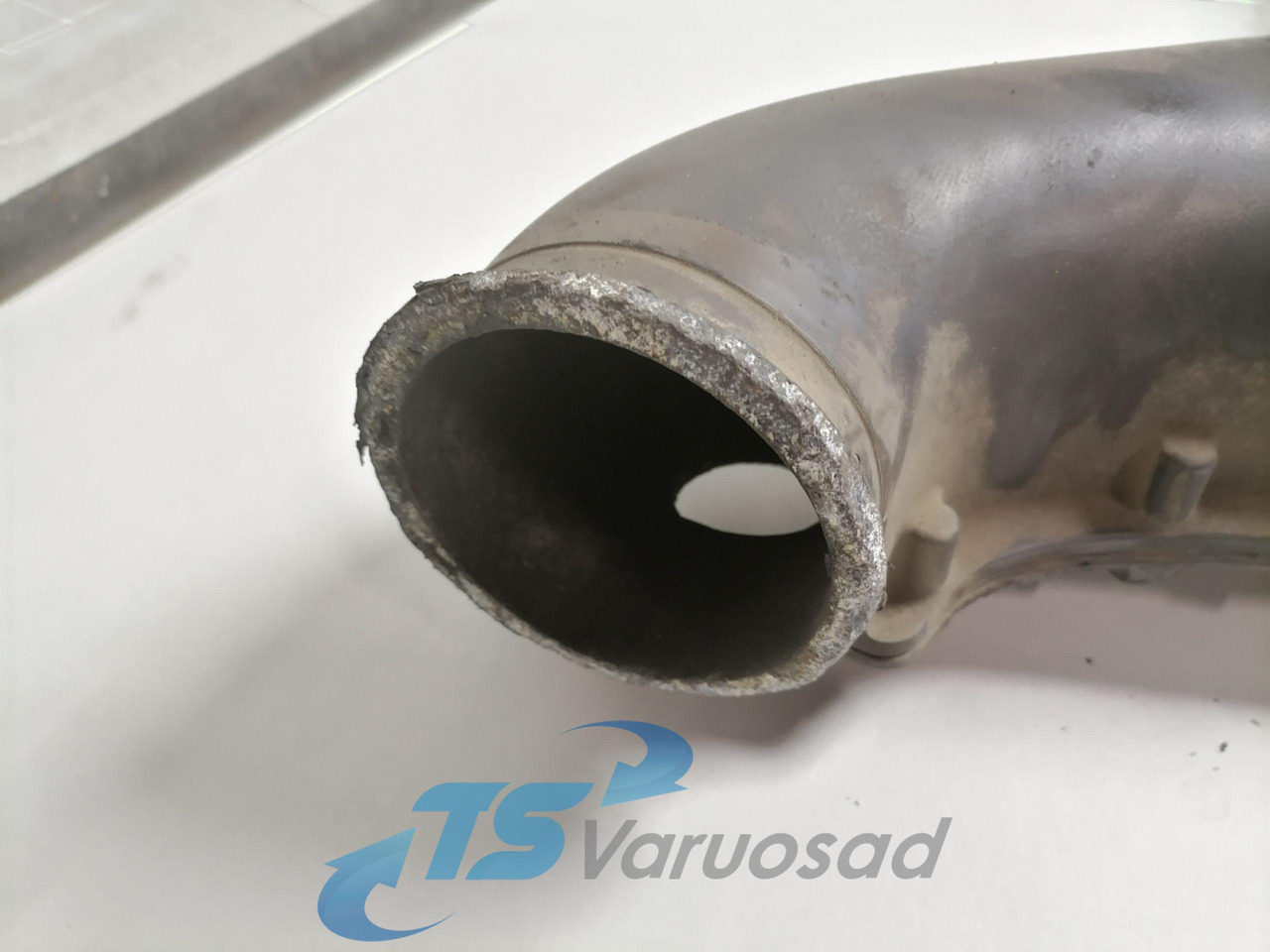 Scania Intake mainfold 1493717 - Intake manifold for Truck: picture 5 Scania Intake mainfold 1493717 - Intake manifold for Truck: picture 5