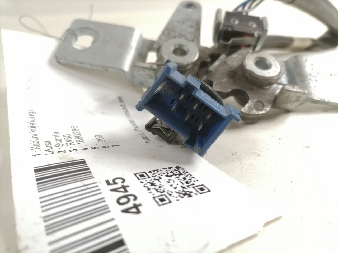 Scania Kabiini küljeluugi lukusti 1880286 - Universal part for Truck: picture 2 Scania Kabiini küljeluugi lukusti 1880286 - Universal part for Truck: picture 2