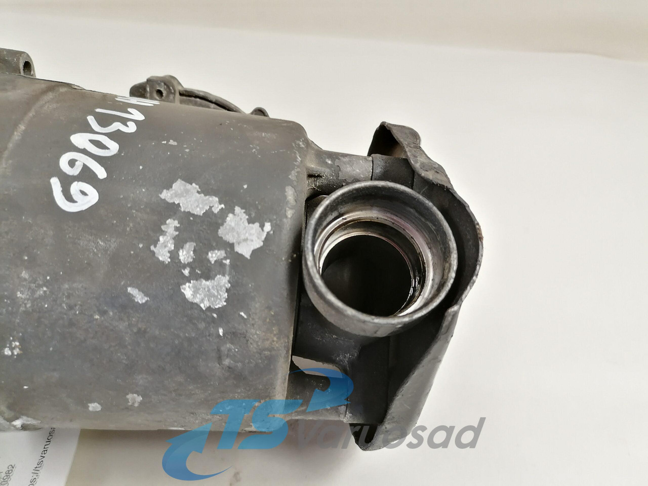 Scania Karterituulutuse õliaurude separaator 1921821 - Crankcase for Truck: picture 3 Scania Karterituulutuse õliaurude separaator 1921821 - Crankcase for Truck: picture 3