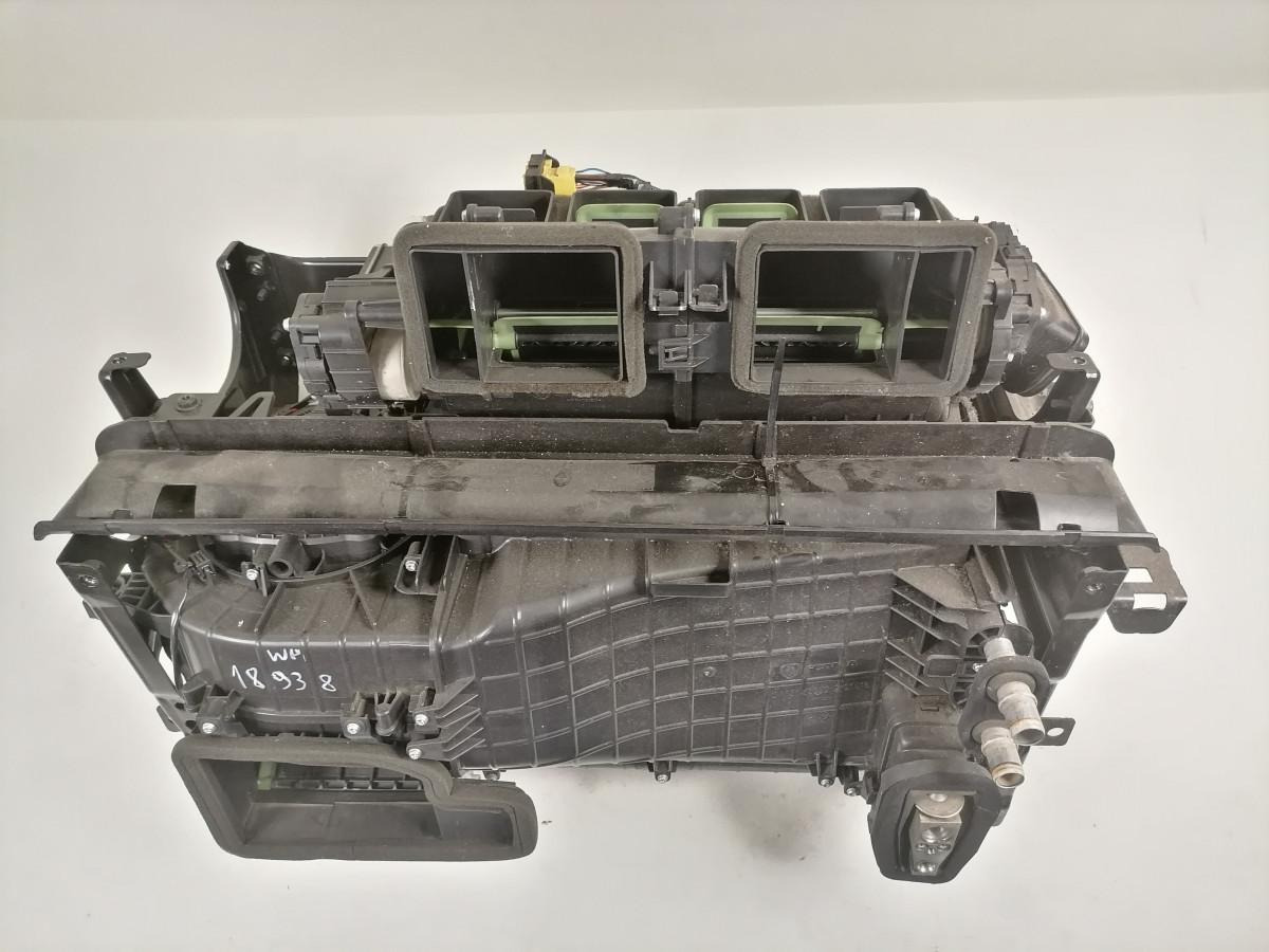 Scania Salongi radiaatorite korpus, komplektne 3093272 - Universal part for Truck: picture 5 Scania Salongi radiaatorite korpus, komplektne 3093272 - Universal part for Truck: picture 5