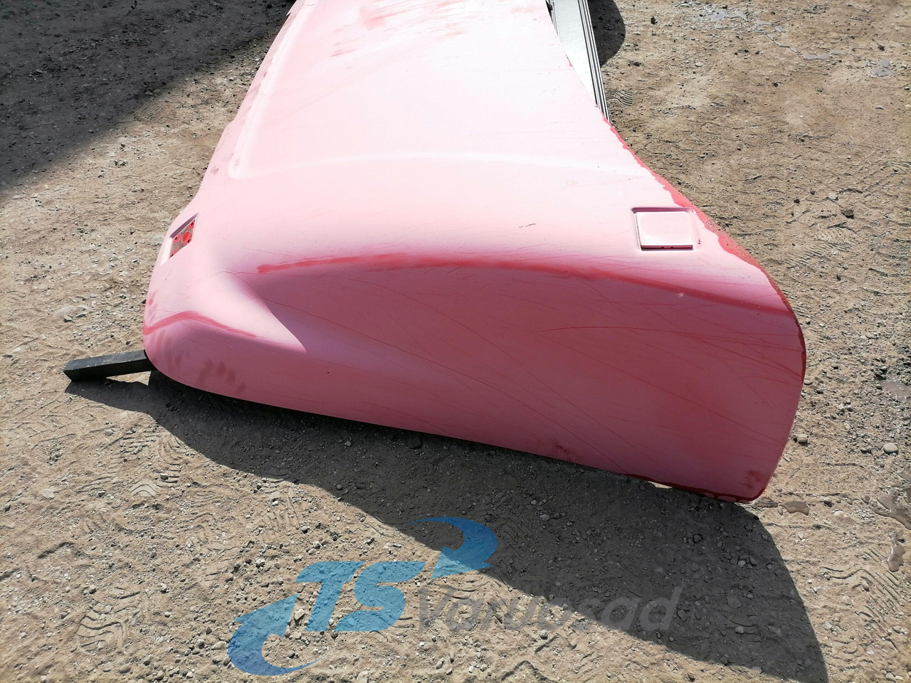 Scania Scania cab wind deflector, roof 1757973 - Aerodynamics/ Spoiler for Truck: picture 3 Scania Scania cab wind deflector, roof 1757973 - Aerodynamics/ Spoiler for Truck: picture 3