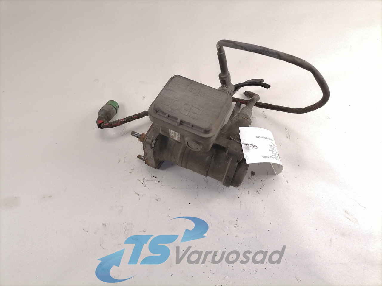 Scania Trailer brake pressure control 1790879 - Brake valve for Truck: picture 1 Scania Trailer brake pressure control 1790879 - Brake valve for Truck: picture 1