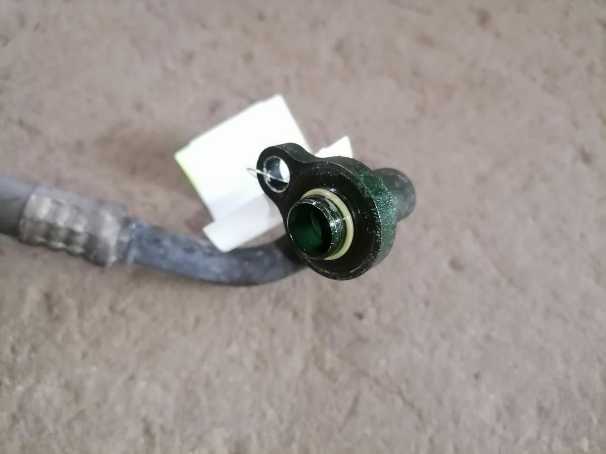 Volvo A/C pipe 82401758 - Heating/ Ventilation for Truck: picture 3 Volvo A/C pipe 82401758 - Heating/ Ventilation for Truck: picture 3