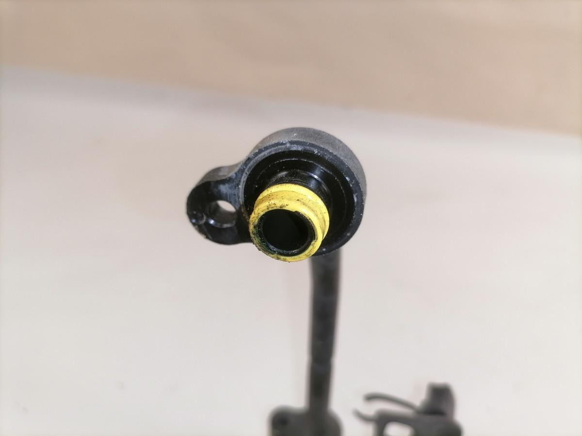 Volvo A/C pipe 84180959 - Heating/ Ventilation for Truck: picture 3 Volvo A/C pipe 84180959 - Heating/ Ventilation for Truck: picture 3