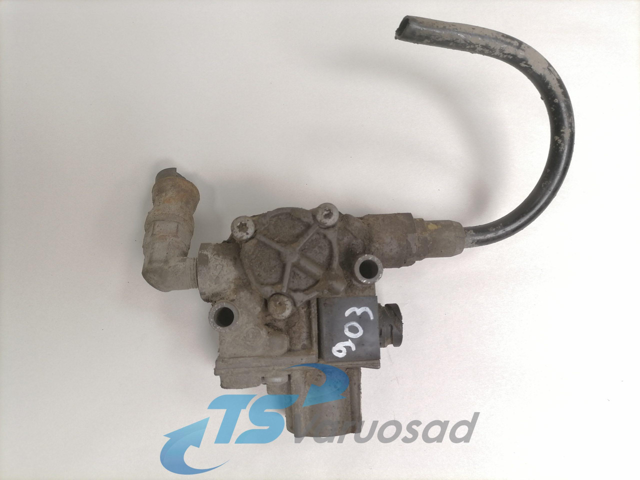Volvo ABS brake valve 20516342 - Brake valve for Truck: picture 1 Volvo ABS brake valve 20516342 - Brake valve for Truck: picture 1